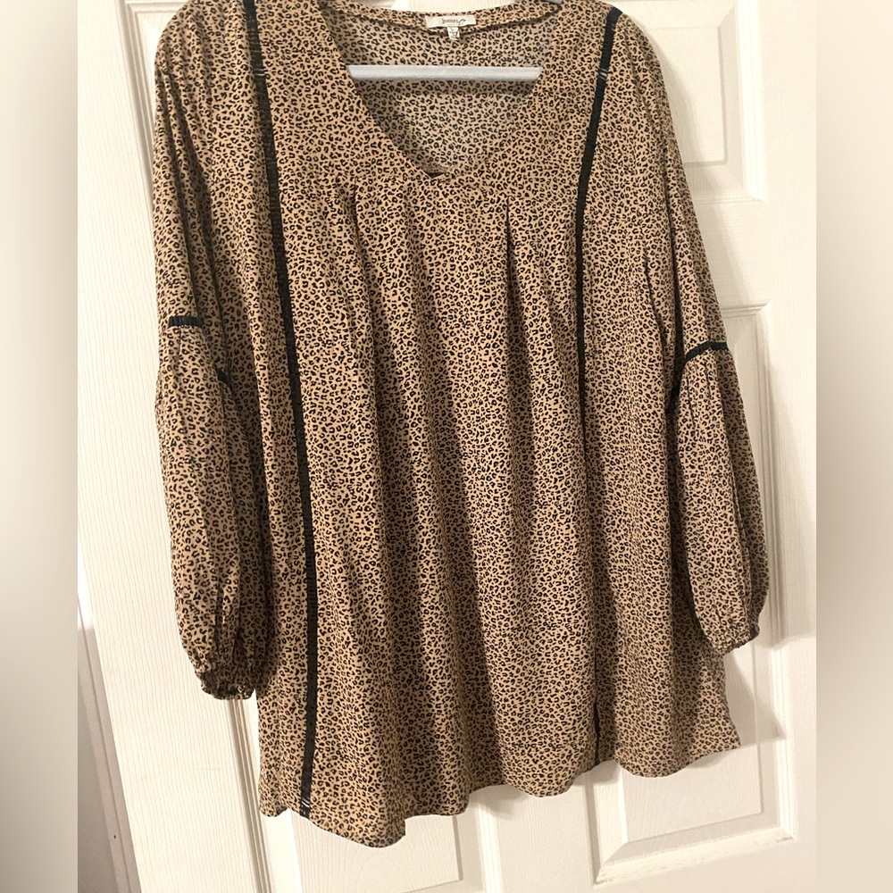 Jodifl Women's Large cheetah leopard Print Blouse